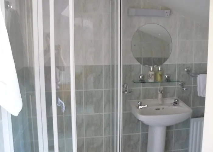 Alojamento de Acomodação e Pequeno-almoço Bridge Bar House Bantry